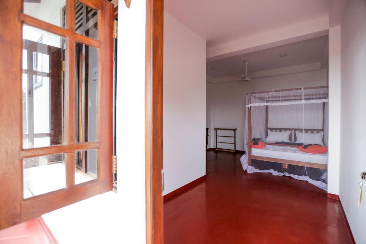 Hotel Lay Back @ Lazies Midigama East Exterior foto